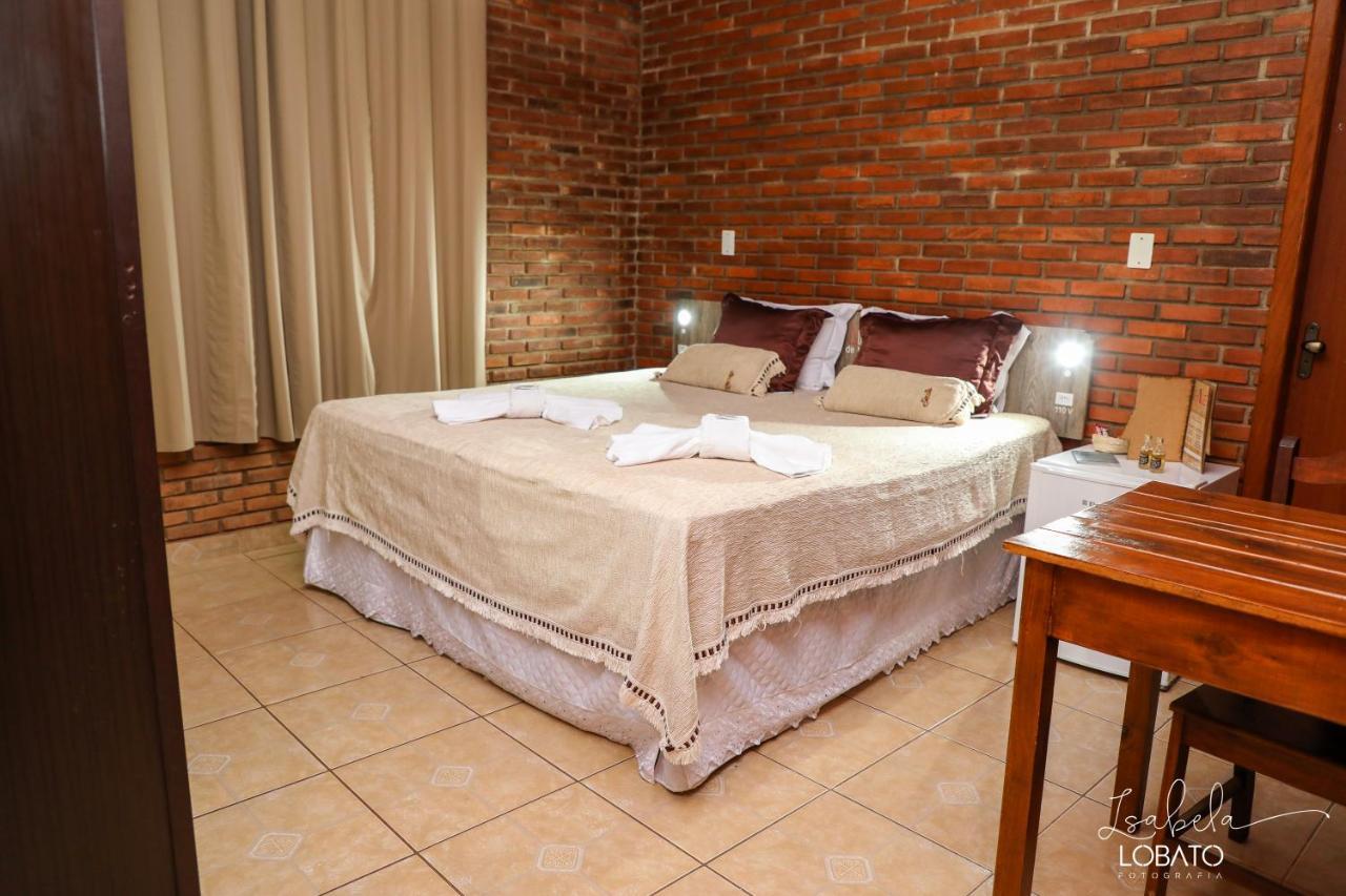 ברבסנה Hotel Chale De Minas מראה חיצוני תמונה